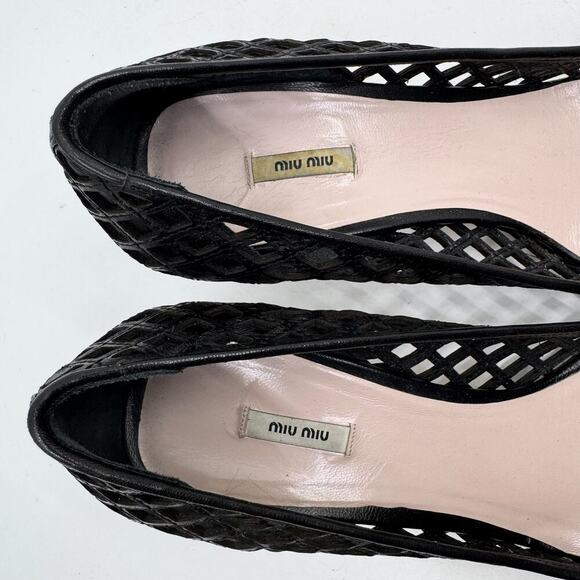 MIU MIU Black Laser-Cutout Ballet Kitten Heel Pumps - Picture 7 of 11